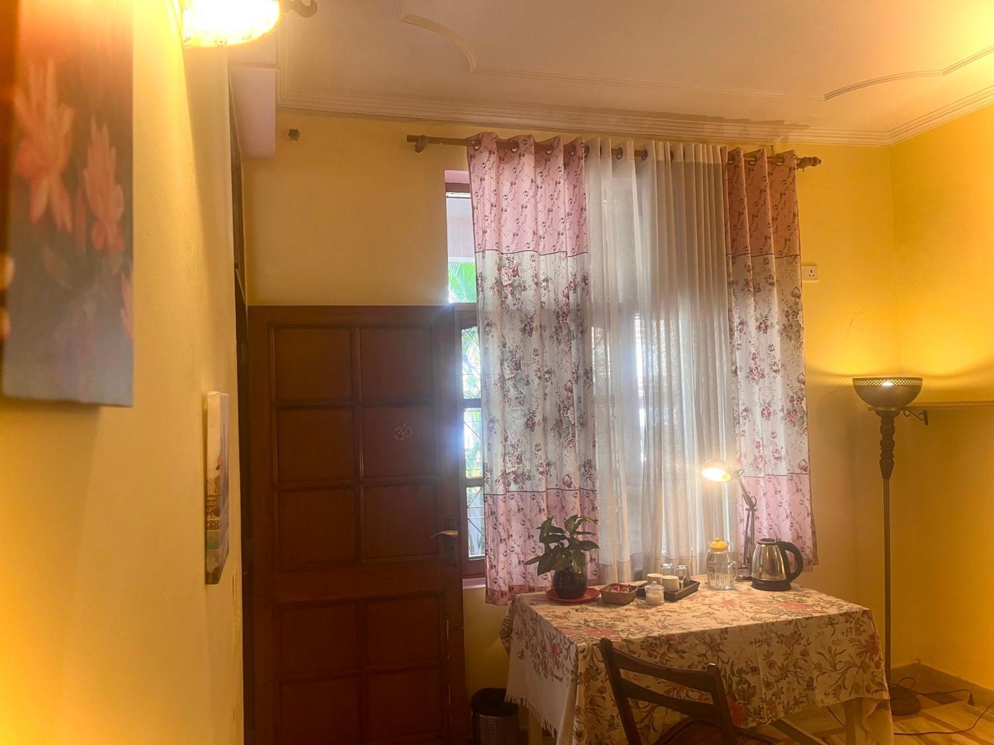 Ganga Vatika Boutique Hotel, リシケーシュ エクステリア 写真
