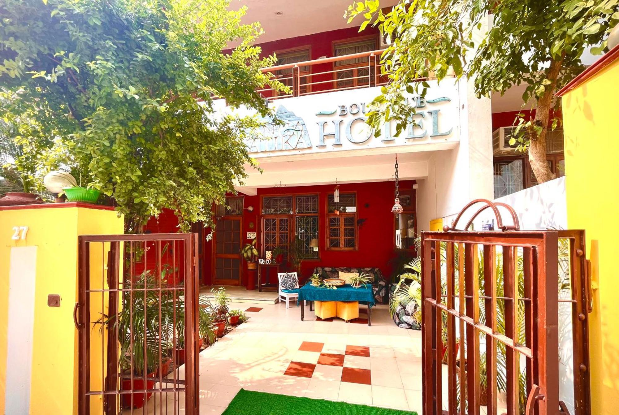 Ganga Vatika Boutique Hotel, リシケーシュ エクステリア 写真