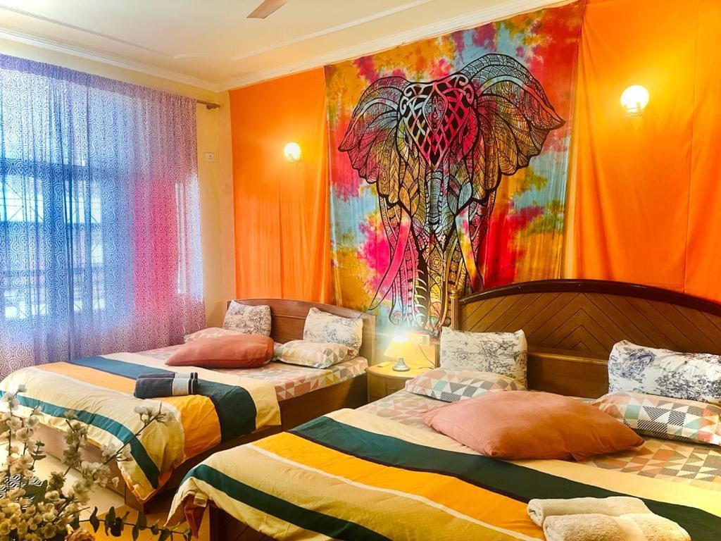 Ganga Vatika Boutique Hotel, リシケーシュ エクステリア 写真